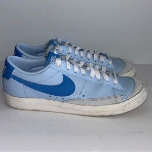 Nike Blazer Low ‘77 Blue Sneakers